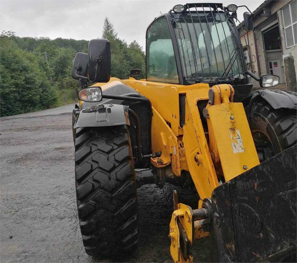 JCB