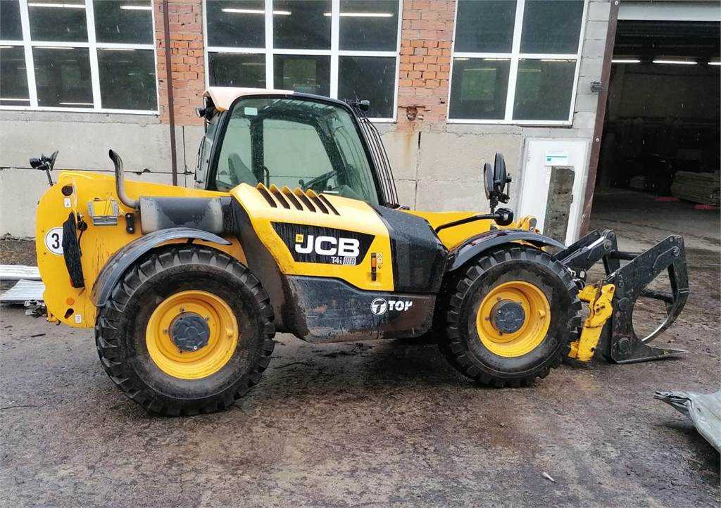JCB