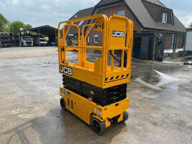 JCB