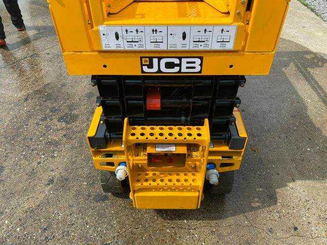 JCB